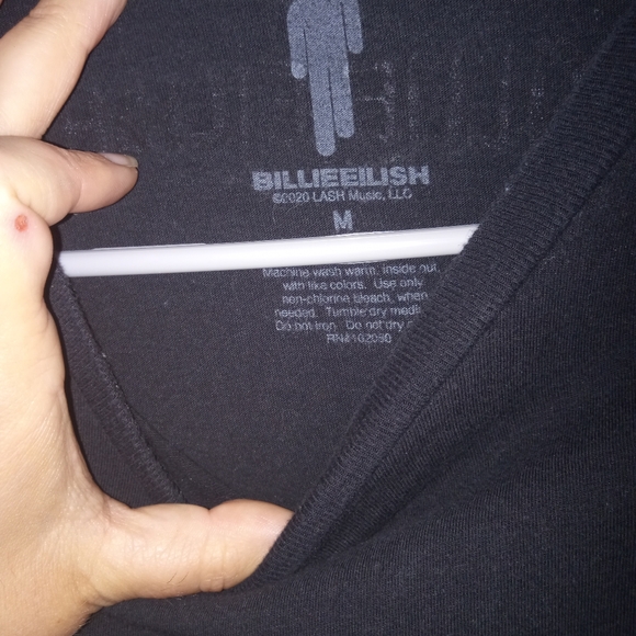 Billie Eilish Black Album 2020 Black Tee Size Medium - Picture 3 of 5